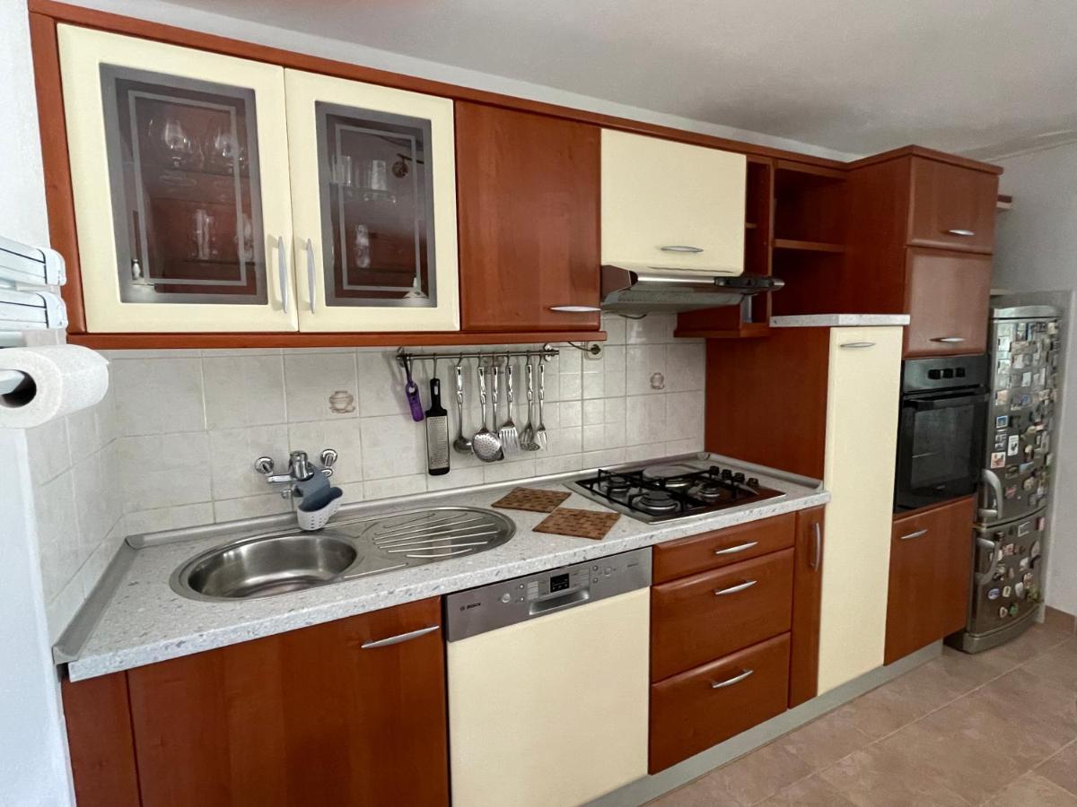 Vacation House Marin With Jacuzzi - Bol, Brac المظهر الخارجي الصورة