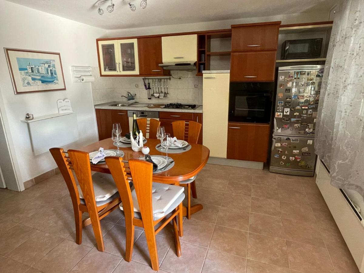 Vacation House Marin With Jacuzzi - Bol, Brac المظهر الخارجي الصورة
