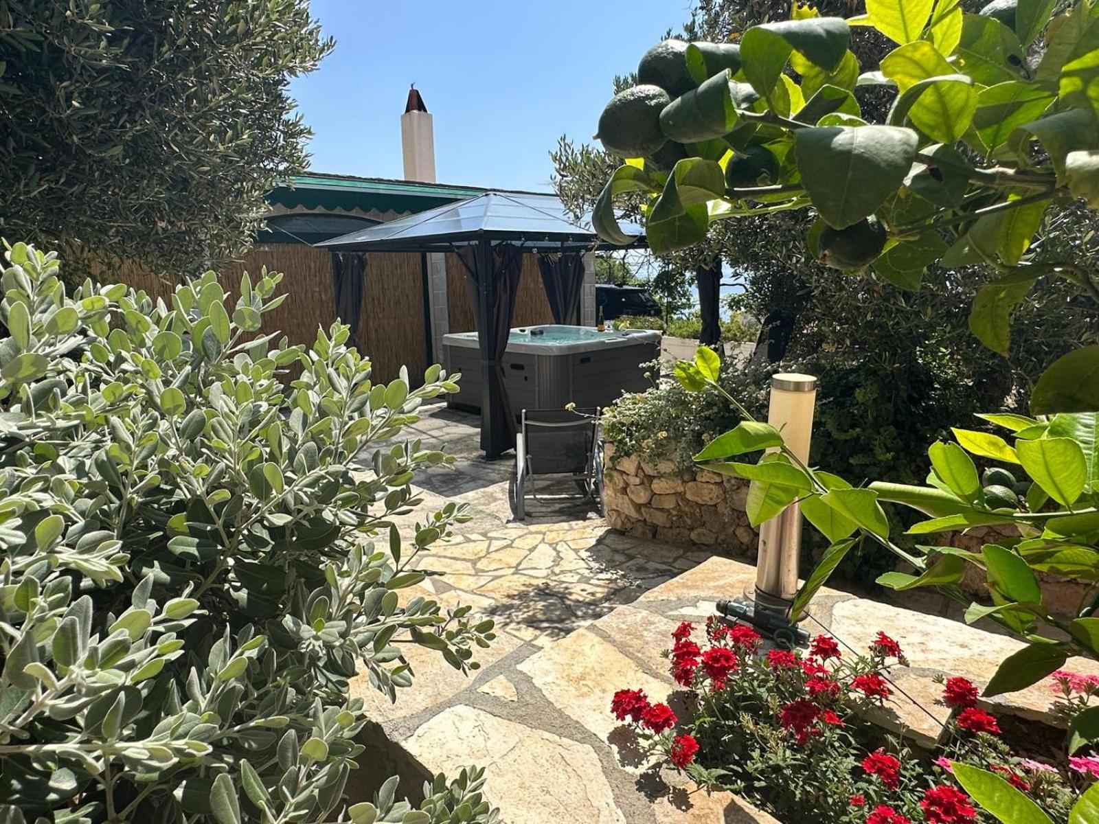 Vacation House Marin With Jacuzzi - Bol, Brac المظهر الخارجي الصورة